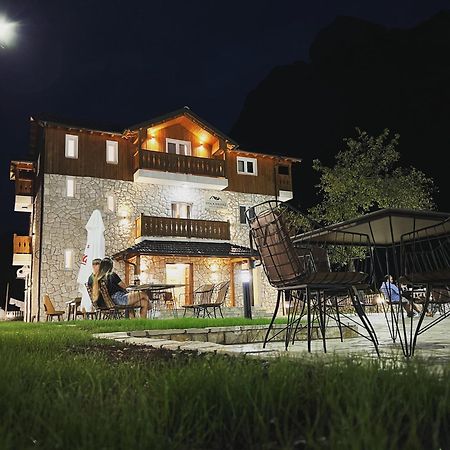 Oda N'Bjeshke Valbone Bagian luar foto