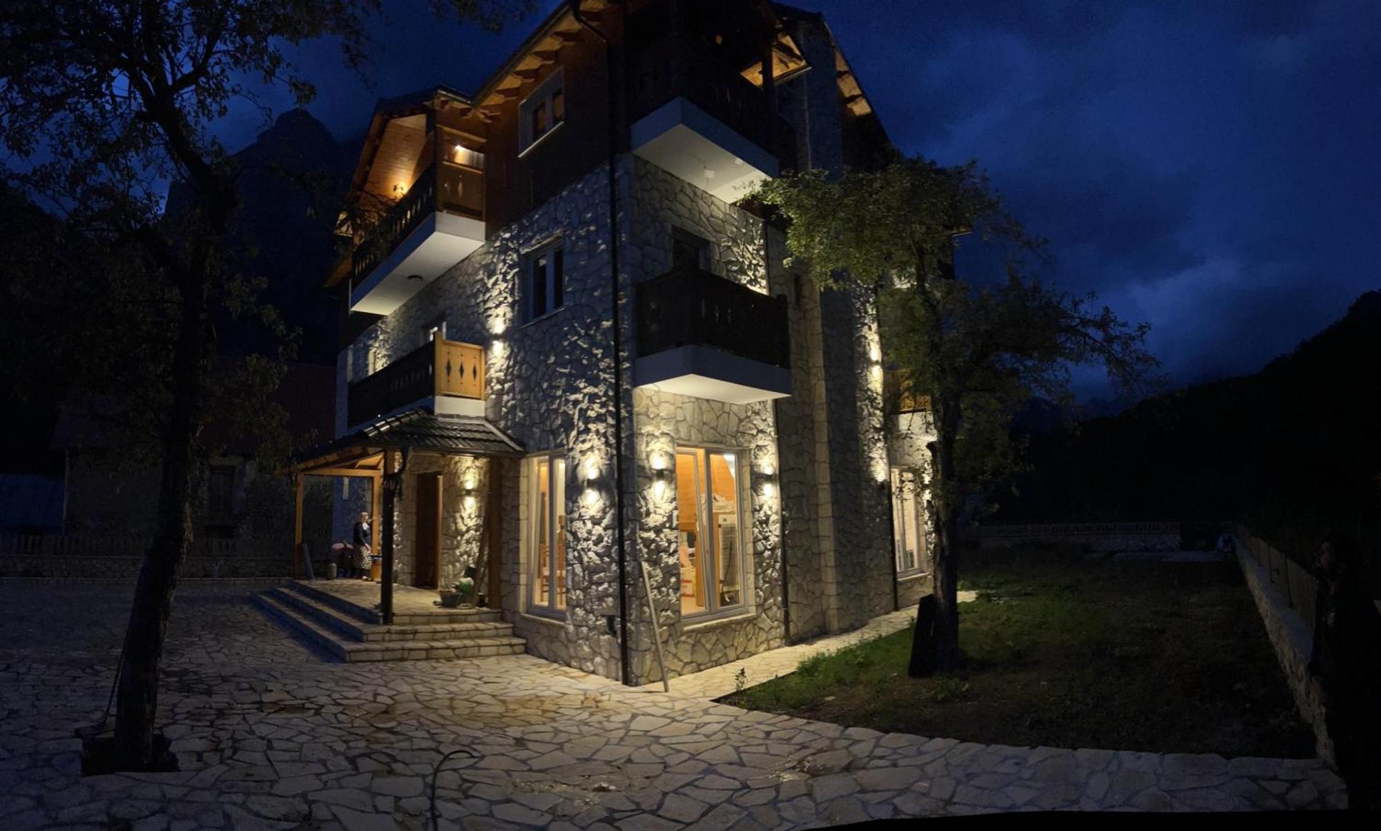 Oda N'Bjeshke Valbone Bagian luar foto